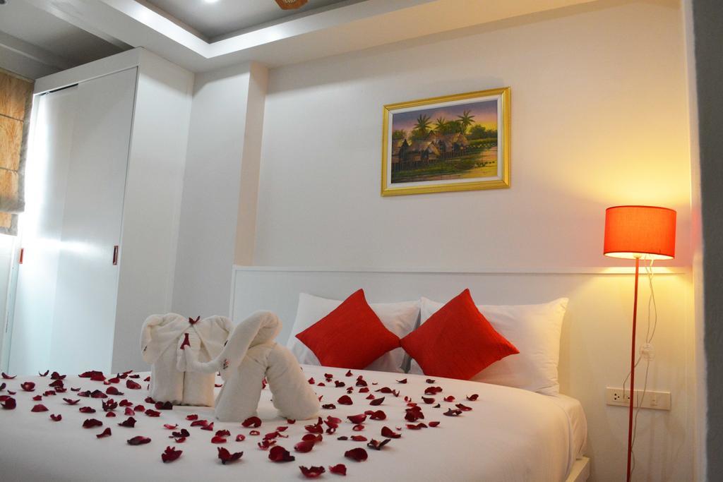 Angelina Guesthouse Patong Værelse billede
