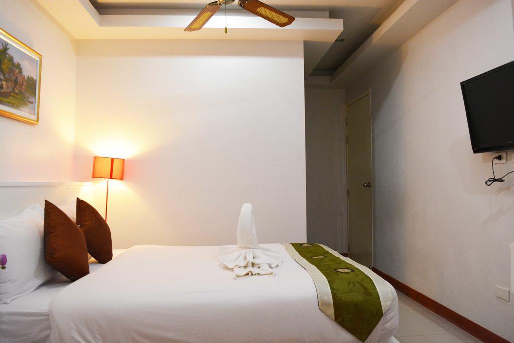 Angelina Guesthouse Patong Værelse billede
