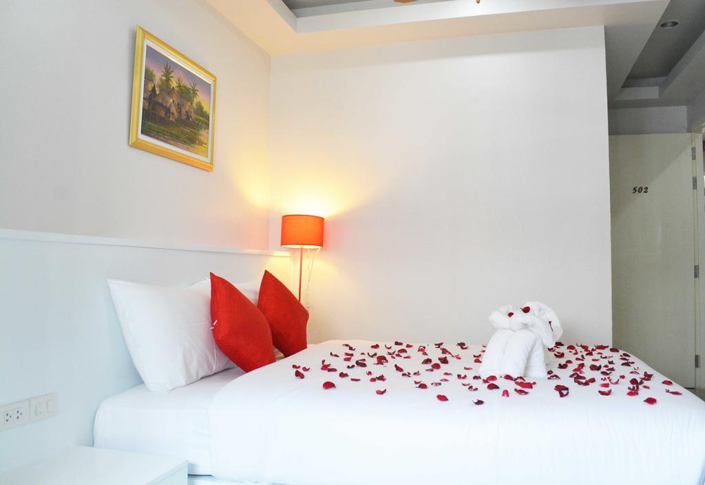 Angelina Guesthouse Patong Værelse billede